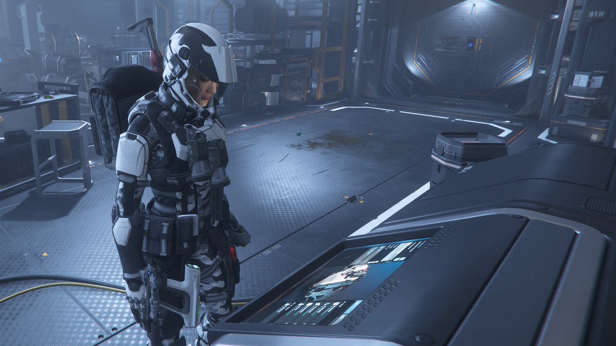 Introvert1sh's tweet photo. Pondering back when Laranite was near infinite.
Loading my Freelancer Maxx here at Tram & Myers to trade at Port Olisar.
To top it off, I subbed and got a free Carrack for a month. I was hooked.
3.9 was a magical trading time.
Then they took it from us.
#FIlthyhobbitses https://t.co/nOhGD81Y1O