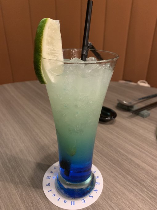 飲み物と猫で回避!
うおおおお 