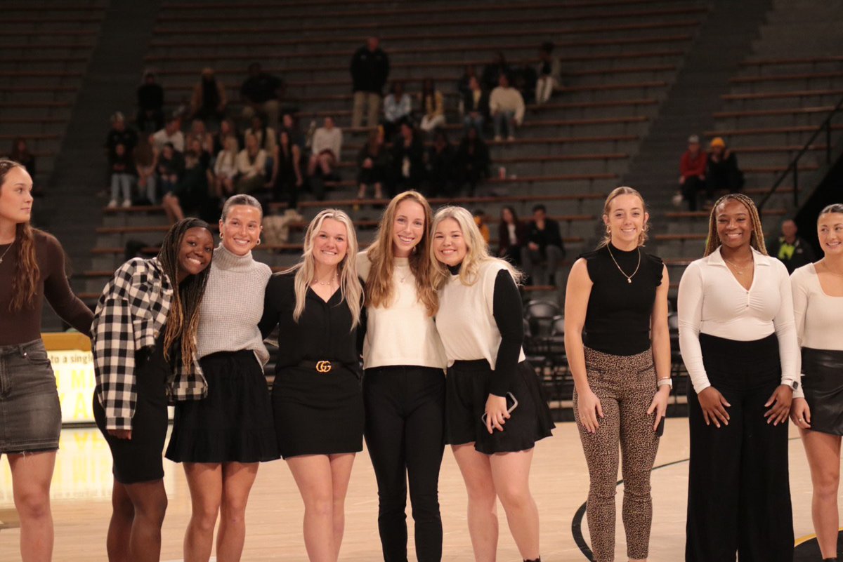 SouthernMissSB's tweet photo. 🤩🤩

So glad we got to recognize these amazing women that make up our team at women’s basketball for National Girls &amp; Women in sports day! 

#SMTTT https://t.co/O2a9uTEyhH