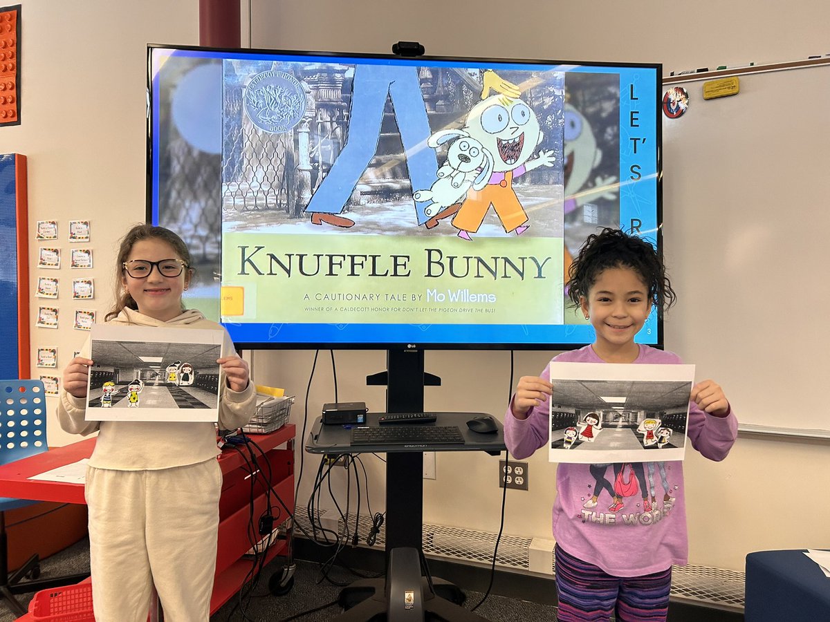 Students illustrating just like Mo Willems after listening to Knuffle Bunny.  <a href="/RooseveltTigers/">Roosevelt Elementary School</a> <a href="/LivoniaDistrict/">Livonia Schools</a> #livoniapride
