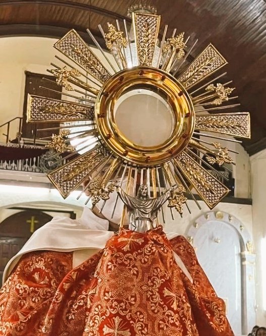 Israhel07's tweet image. Alabado sea el Santísimo Sacramento del Altar