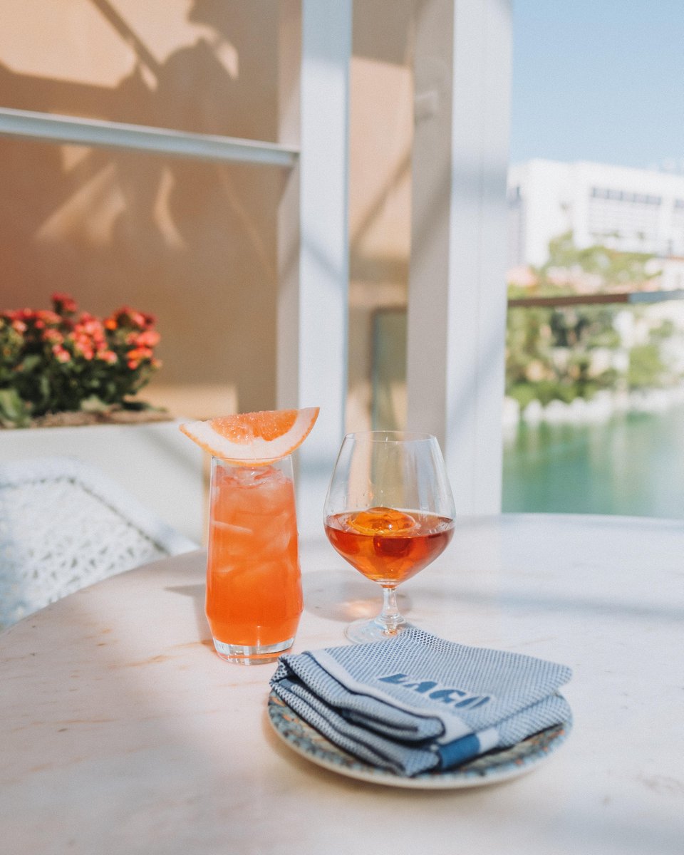 Bellagio's tweet photo. Envision an evening enjoying coastal Italian fare perched above our Fountains.
#ThisIsTheLife 

LAGO by Chef Julian Serrano has reimagined your epicurean journey to offer distinctive à la carte selections from the land, sea and garden.

Learn more: https://t.co/boYm6TohRR. https://t.co/hW2Knp8jjc