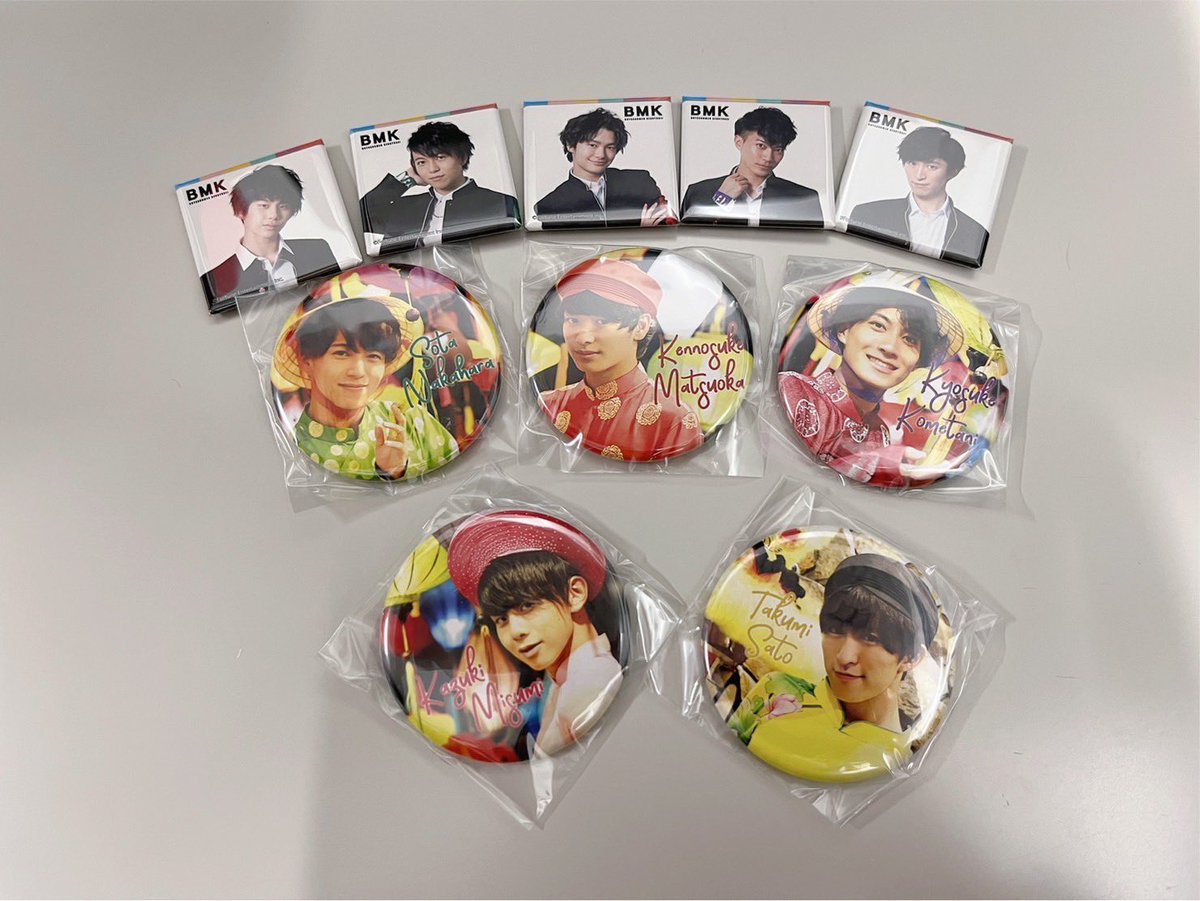 FENT_ONLINESHOP's tweet photo. \販売スタート/
BMKの過去の生写真、グッズを特別販売‼️ぜひチェックして下さい✨
📸「デッドストック」フォトセット
https://t.co/s85GWsShtv
🛍ラッキーバック
https://t.co/RAyrpnmsH4
#BMK #BMSHOP https://t.co/z4aeTWzGvm