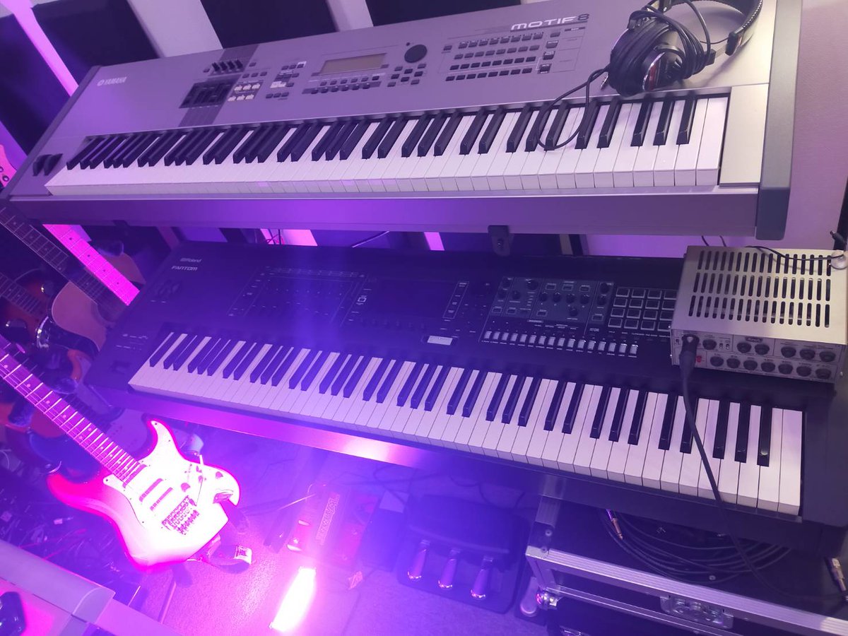 西東京市で歌を始めるならfeelピアノ教室。西東京市田無 feelピアノ教室は西東京市西武新宿線田無駅より徒歩5分。
f-piano.jp

#音楽 ​#歌​​​ #ヴォーカル #ギター​​​ #ベース #ドラム​​​ #ピアノ #DTM​​​ #ウクレレ #カメラ #バンドサークル #西東京市 ​#田無