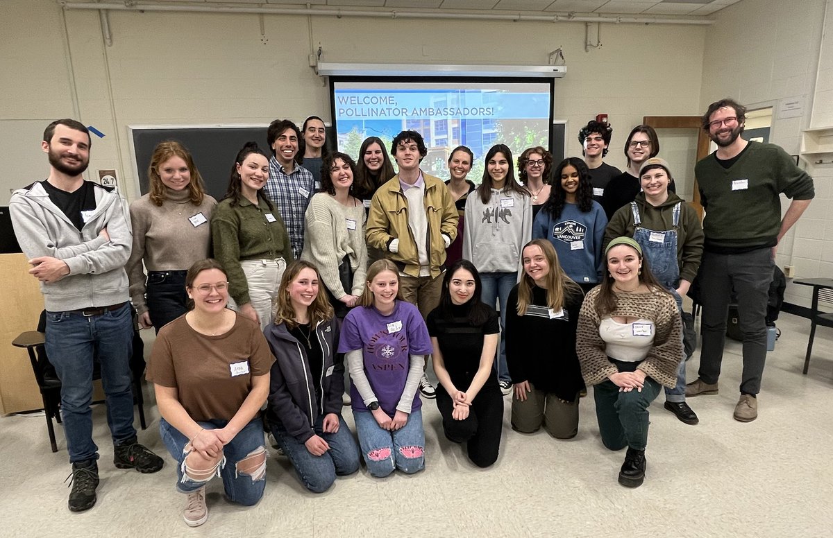 This week we had our first Pollinator Ambassadors session! We are so excited to work with this group of dedicated and passionate students for the next few weeks! 💛🌻