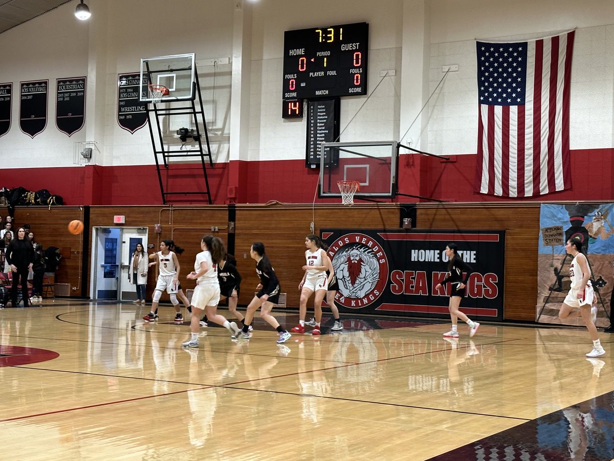 Our ⁦<a href="/PVHS_Seakings/">PVHS</a>⁩ girls BB game underway!  Let’s go Kings! 🔱❤️👑