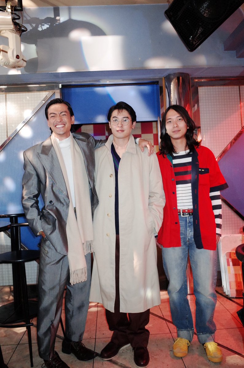 #ギルガメッシュFIGHT 思い出（📸）

ﾃﾞｨｽｺ にて。
子供みたいな笑顔してるな、大東ぱい。

ギルガメッシュFIGHT Paraviにて1話〜5話配信中🔥ぜひご覧くださいっ

#大東駿介 #堀井新太 #大下ヒロト