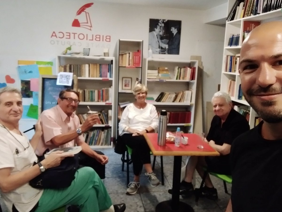 #ElviraRawson 
#BibliotecaDanteCaputo 
<a href="/ateneodepalermo/">Ateneo de Palermo Elvira Rawson</a> <a href="/GugaLusto/">Martín Lousteau</a> <a href="/radicalesxarg/">Radicales x Argentina</a>
<a href="/UCRCapital/">UCR CABA</a> <a href="/hernan_najenson/">Hernan Najenson</a> <a href="/_nietochristian/">Christian Nieto</a> 
Taller: Lectura y Análisis del Diario🗞 Todos los jueves a las 15 hs en <a href="/ateneorecoleta/">Ateneo de la Recoleta Elvira Rawson</a>