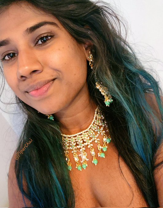 Ugh Indian jewelry is so beautiful 😍 🤩 https://t.co/aU6JOQq1EF<a href="/tag/mvsales"class="tags"><span>#mvsales</span></a>