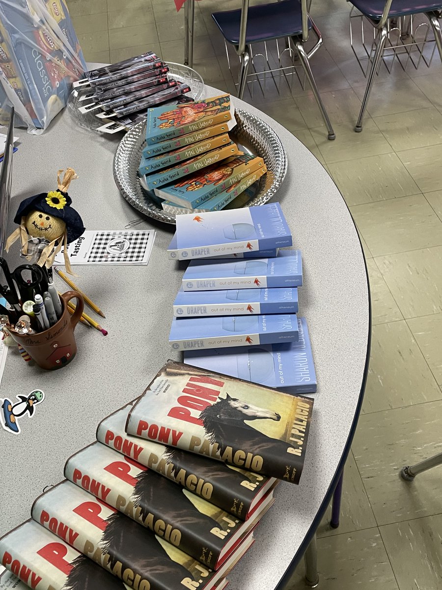 freud_nancy's tweet photo. Gr. 5 &amp; 6 "book tasting" today for our book club! Students examined 4 books, recorded their thoughts on menus and voted for their favorite! Can you guess what they chose? @UxbWhitin @LindaSimonds107  #celebratereading  #whitinwarriors https://t.co/E1xxFwXLgF