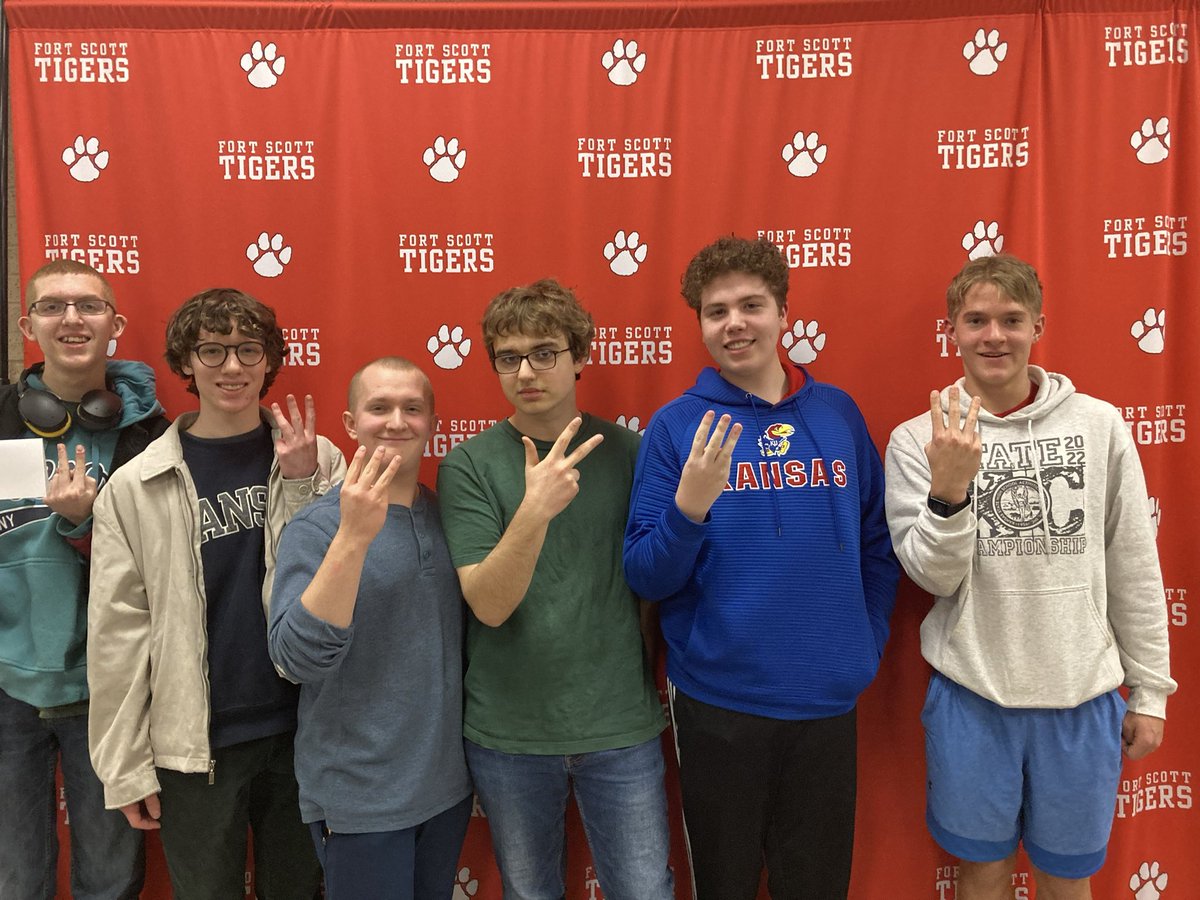 JulieSchrum320's tweet photo. Scholars’ Bowl took third down in Ft. Scot. State bound next Saturday! https://t.co/Mgonmor4xs