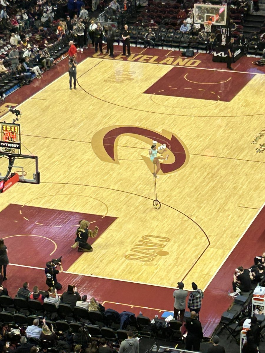GregTripi's tweet photo. @BarstoolBigCat #LetEmKnow 
Red Panda back in Cleveland! https://t.co/yDT2fbWwpr