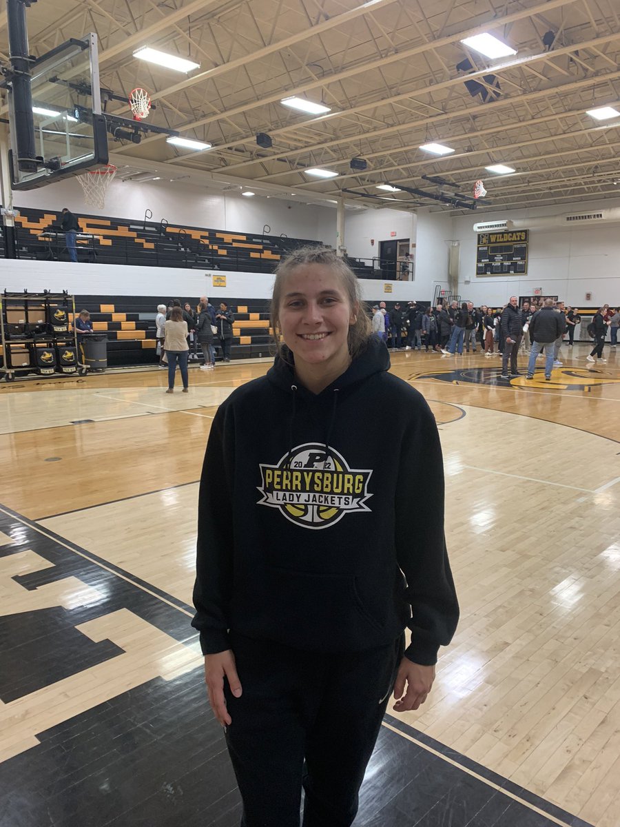 maddiekline's tweet photo. 65-60 overtime win for @PerrysburgBball over @LadyKats_Hoops 🏀 Megan Gibbs leads the way with 20 points! 👏🏻@BCSNsports @PburgAthletics @NviewAthletics @Clagger01 https://t.co/4xOOnbvxNn