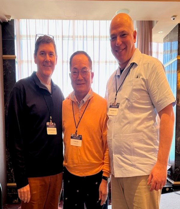 Dave Limbrick, MD, PhD (@mdlimbrick) on Twitter photo Inspiring discussion between virtuoso pediatric neurosurgeon and innovator T.S. Park and ASPN President Jeff Ojemann. Both exceptional mentors. <a href="/TheASPN/">ASPN American Society of Pediatric Neurosurgeons</a> <a href="/WashUNeurosurg/">WashU Med Taylor Family Department of Neurosurgery</a> Inspiring discussion between virtuoso pediatric neurosurgeon and innovator T.S. Park and ASPN President Jeff Ojemann. Both exceptional mentors. <a href="/TheASPN/">ASPN American Society of Pediatric Neurosurgeons</a> <a href="/WashUNeurosurg/">WashU Med Taylor Family Department of Neurosurgery</a>