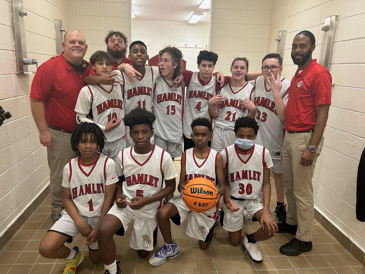 Hamlet Middle School Basketball tweet media