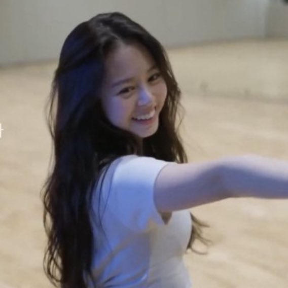 ILANDGG_SL's tweet photo. [ADMIN]

If HARUKA is a participant of I land 2 girls she will definitely debut. That's my only prediction 🫣

#ILAND #iland2 #I_LAND2 #ilandmnet #아이랜드2 #아이랜드 #Mnet  #belift #hybe https://t.co/e1owV02dc5