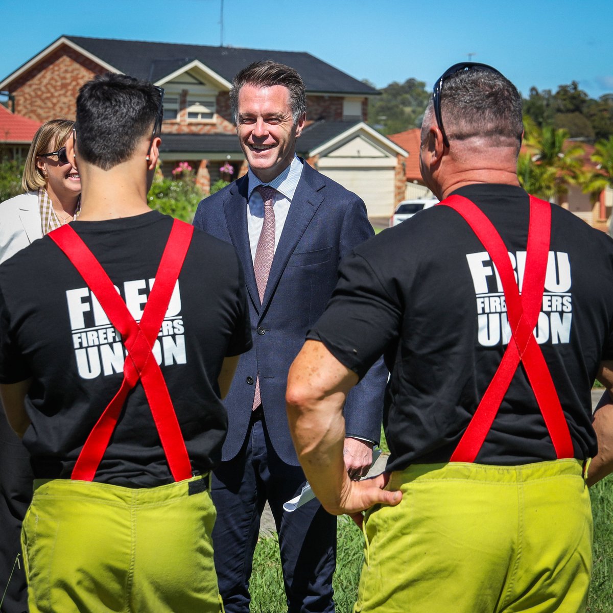 Chris Minns (@chrisminnsmp) on Twitter photo As a former retained firefighter, I know how hard they work - while the Liberals effectively cut numbers, I've just announced that we'll hire 600 new fireys! As a former retained firefighter, I know how hard they work - while the Liberals effectively cut numbers, I've just announced that we'll hire 600 new fireys!