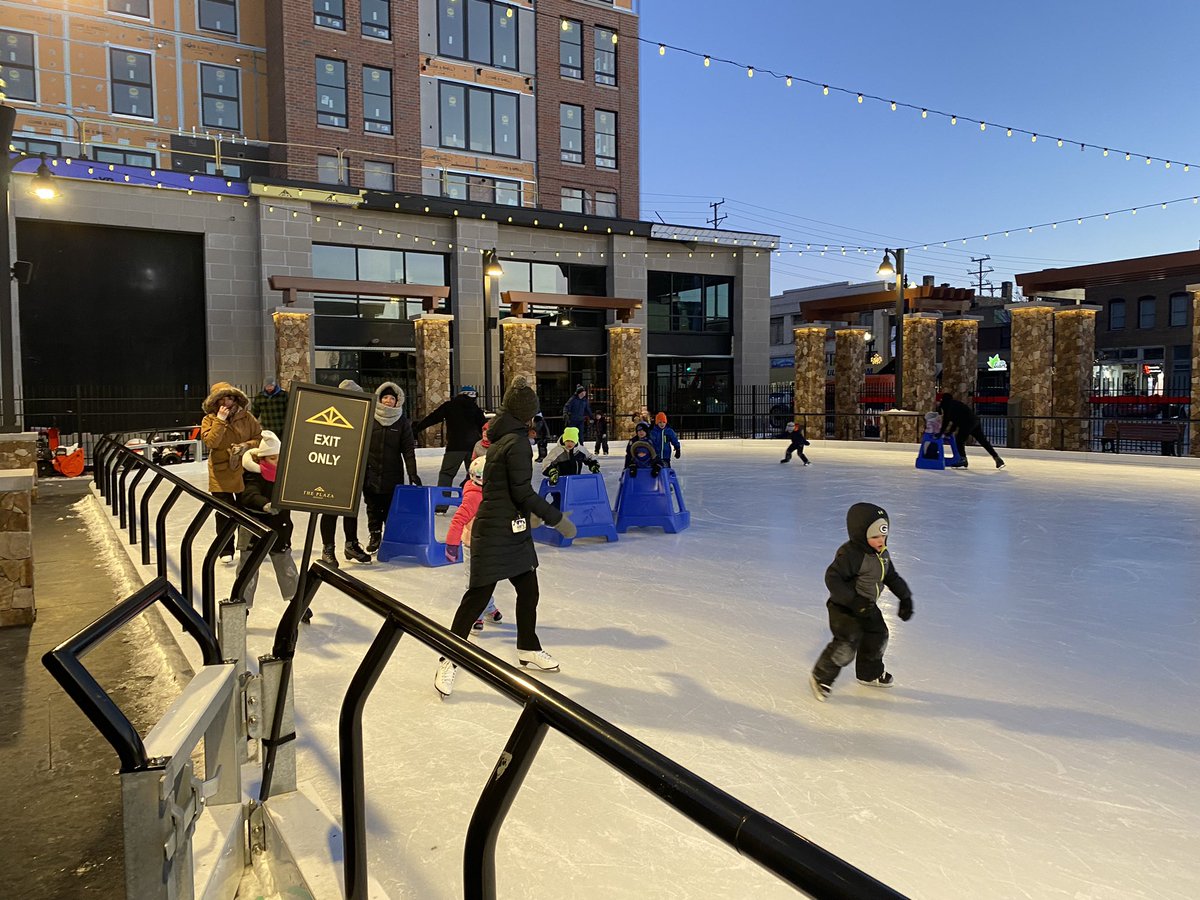 DrRavizza's tweet photo. Thanks Xavier Elem HSA for coordinating our Ice Skating events for Catholic Schools Week @SFXavierHawks #CSW23 https://t.co/iVVi4UysMp