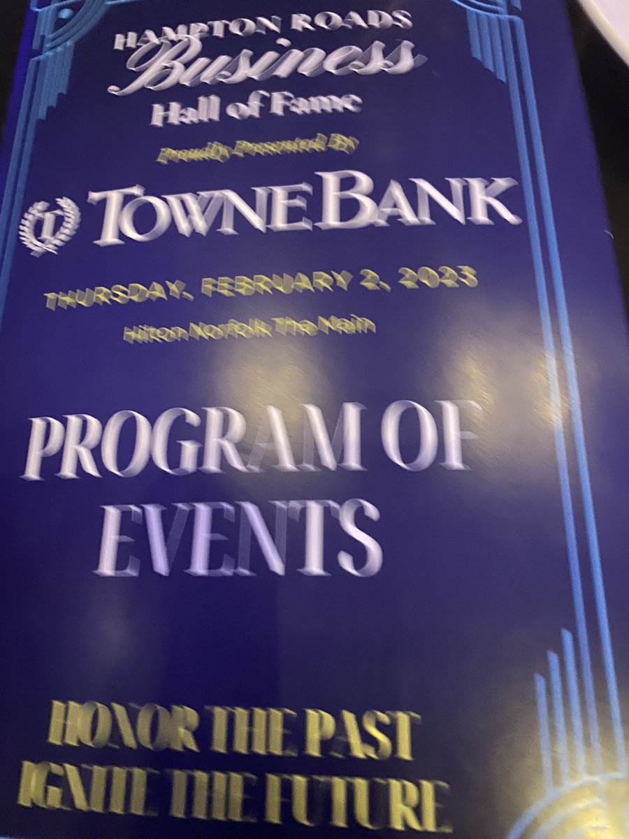 jcorsovb's tweet image. Celebrating business leaders in Hampton Roads with Junior Achievement @jahamptonroads @KHS_Chiefs