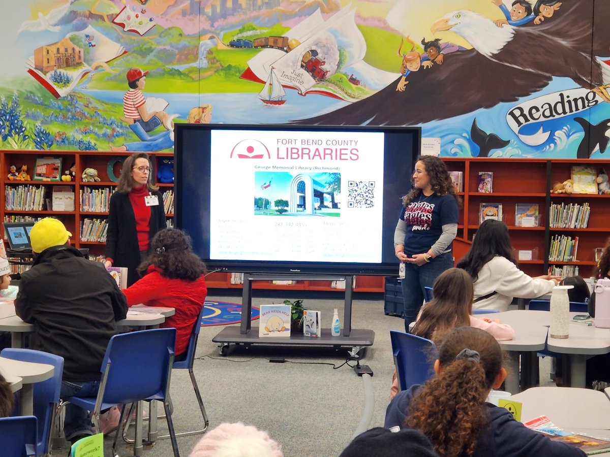 ELAR4Moreno's tweet photo. Academic Night at @MeyerEagles was full of information and fun for the whole family! @LamarCISD https://t.co/yr6hyJwqMD
