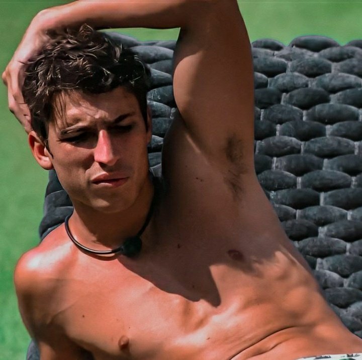 idolizemen's tweet photo. Felipe Prior entrou para o mundo do only fans, já era hora rs https://t.co/rV2lx27TWQ