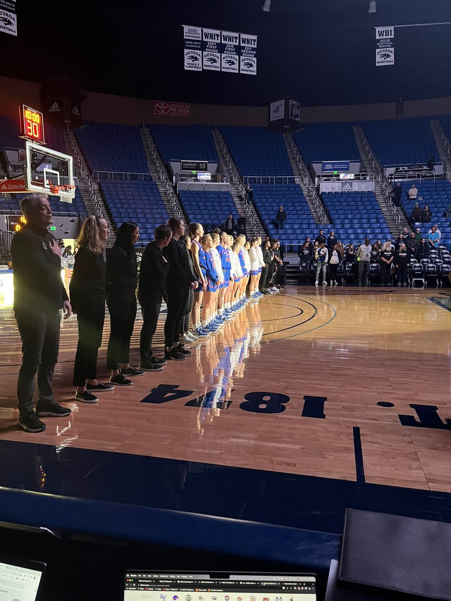 LeonardB19's tweet photo. Broncos playing Nevada in Reno for the first time since 2020, looking to surpass Nevada in the MW Standings, tune in on 670 KBOI in Boise or online here: https://t.co/F8Am6gtidX https://t.co/v4Y2XPfwqX
