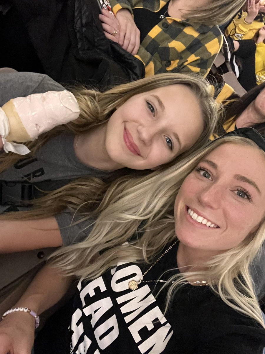 #fightforiowa Let’s go Hawks🖤💛