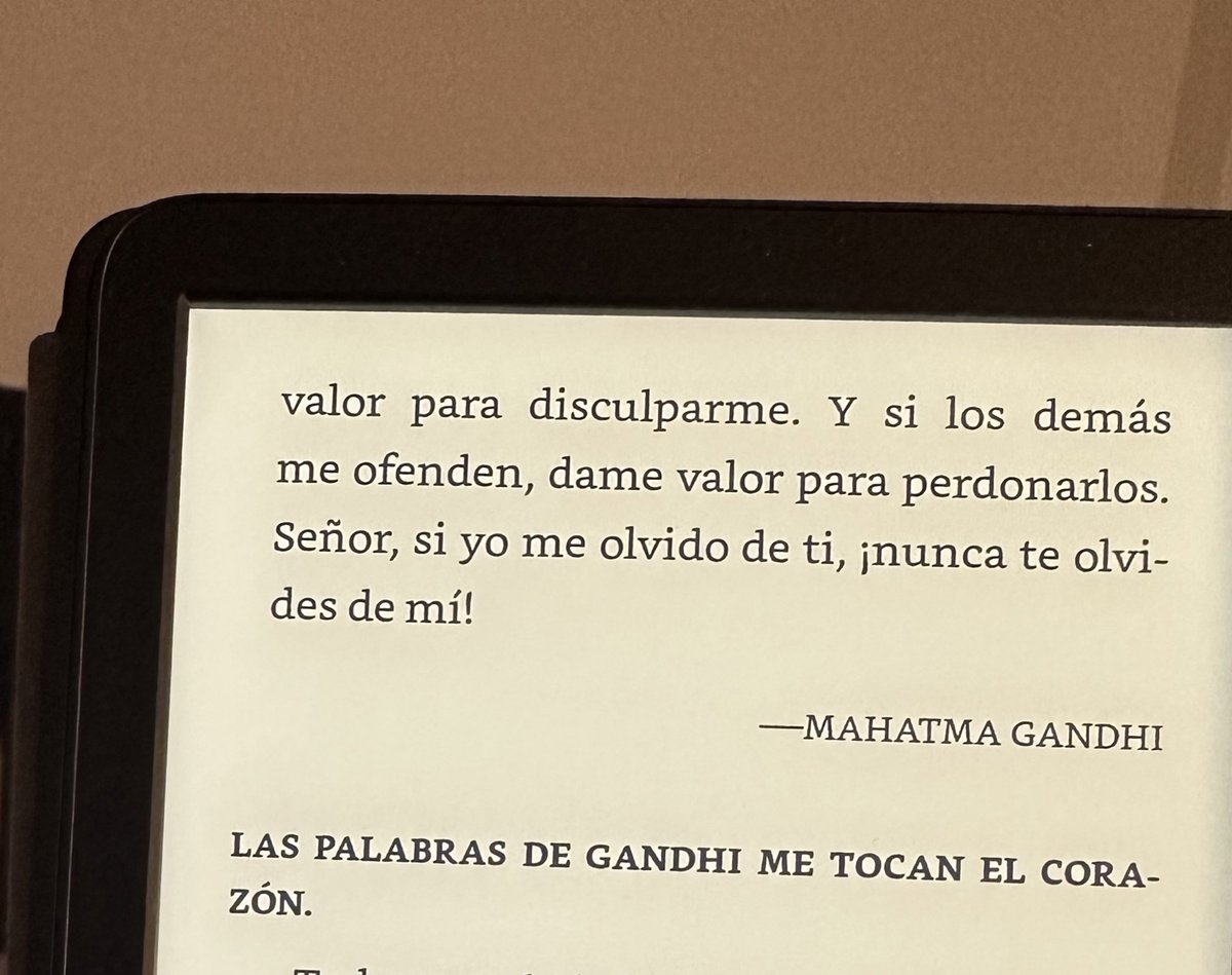 El libro de Ricky Martín comienza de la mejor manera👇🏻
