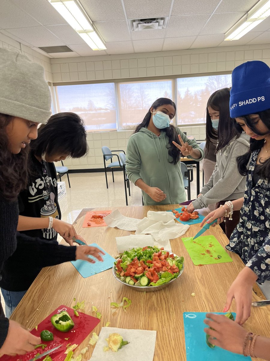TDSB_MSPS's tweet image. Mary Shadd’s Young Women on the Move club having a cooking class with @NuhaN57483762 to make their lunch. #looksdelicious #wellbeing #grade7and8 @sawh4kids @LC3_TDSB