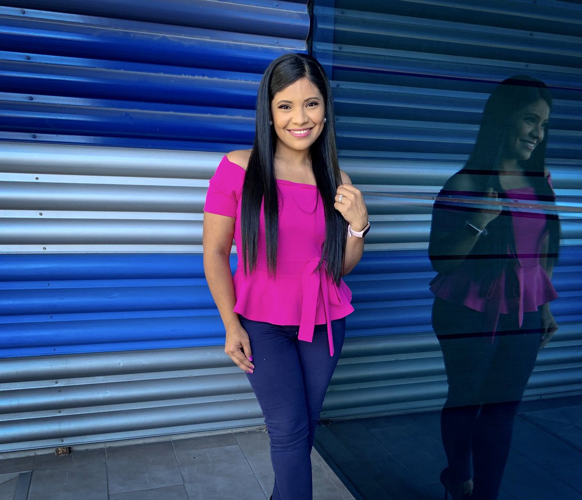 Jennix_Flores's tweet photo. Buenas noches 🌙 https://t.co/Dsc0xiDzfd
