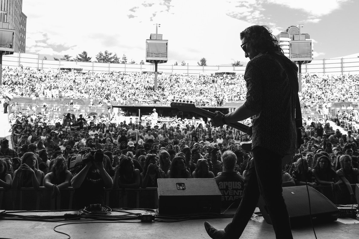 tucband's tweet image. Throwback to wearing jackets in 100 degrees instead of 20 at @ktclchannel933 Big Gig 
We do miss us some Colorado 
Keep an eye out 
Announcements coming soon 🍻
📷@zachxburns