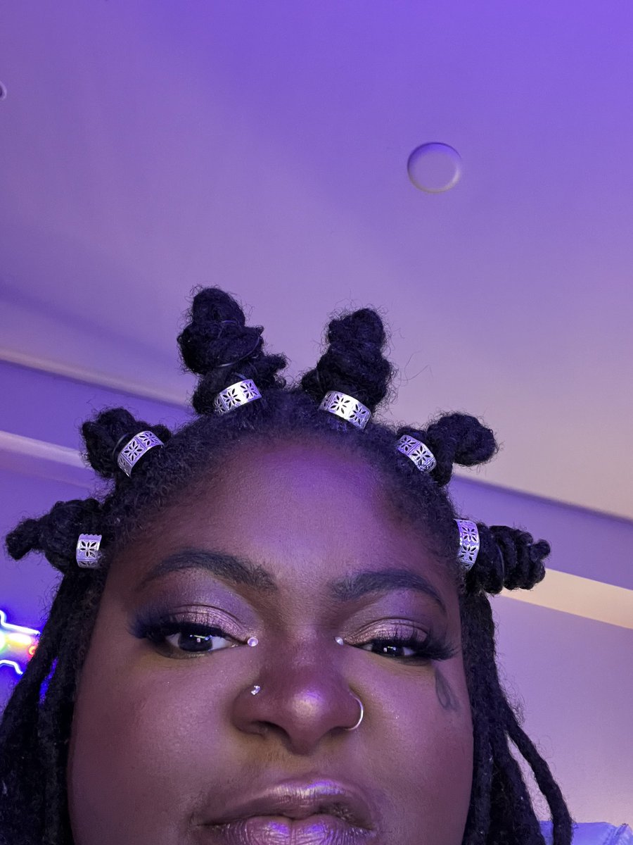 CHIKA 🧚🏾♂️ tweet media