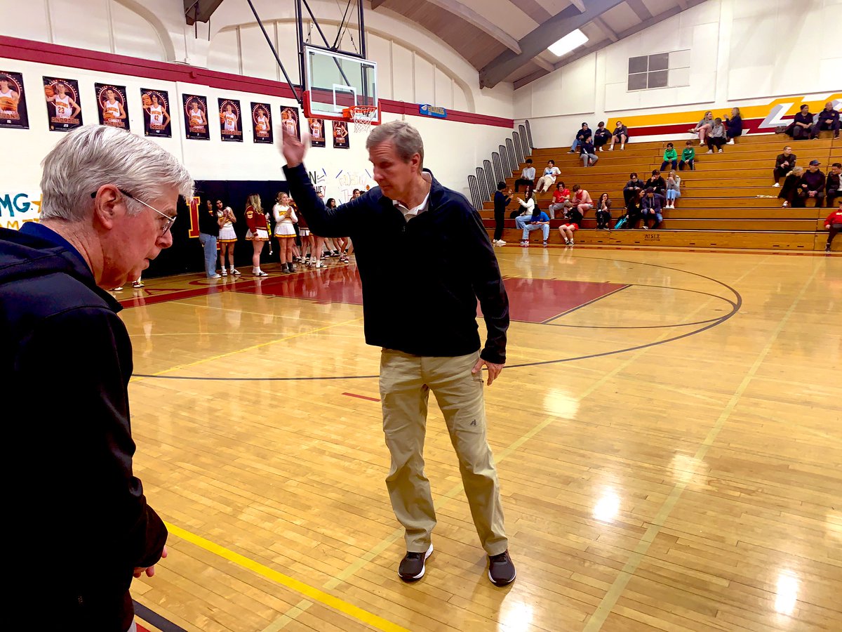 There he is - the man sitting on #799 wins - Tom Hofman of La Canada. <a href="/LACourtReport/">LA Court Report</a> <a href="/CalHiSports/">Cal-Hi Sports</a>