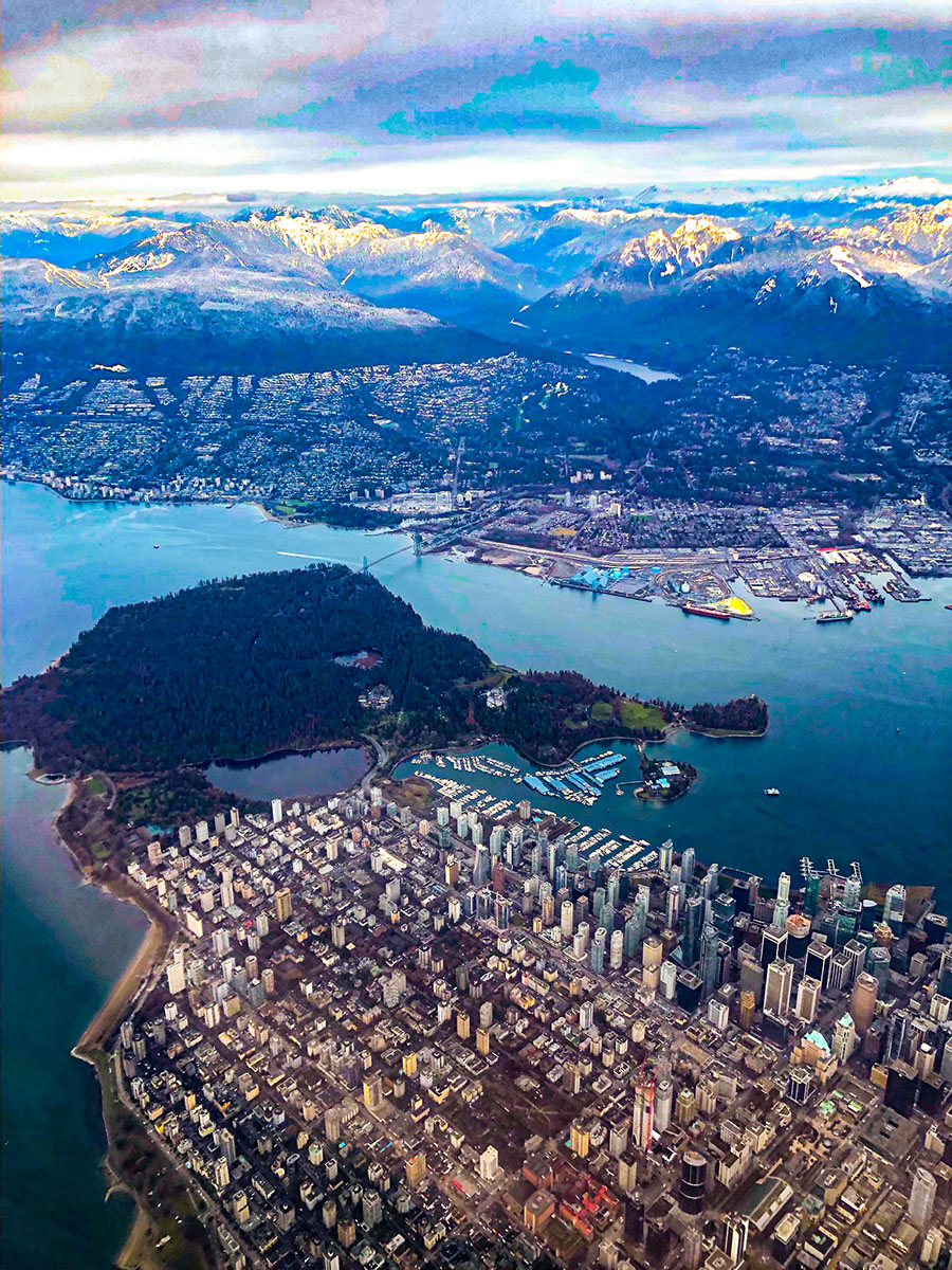 Hello gorgeous.  #vancouver #englishbay #northshoremountains #vancouverharbour #vancouversnorthshore #northvancouver #stanleypark #coastmountains