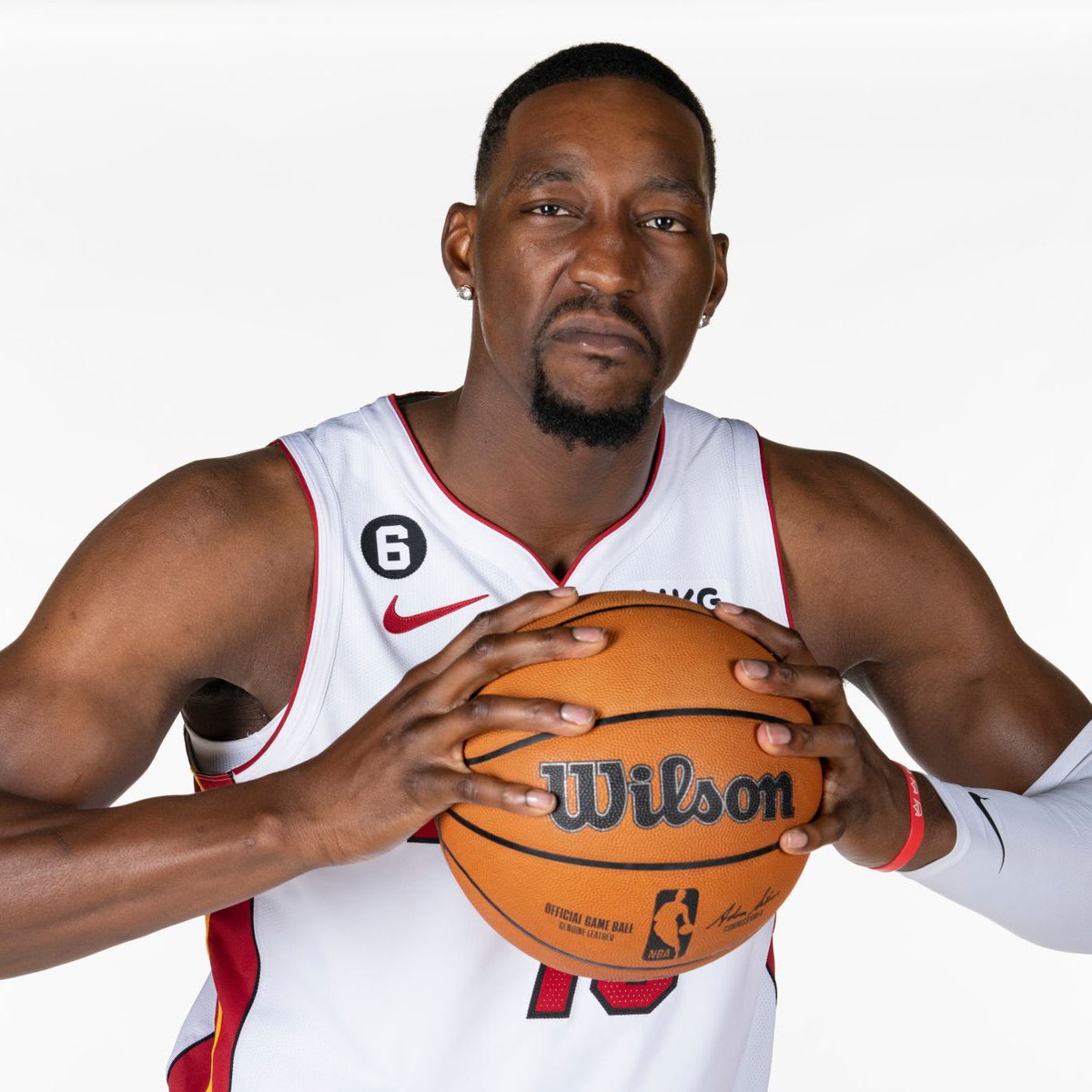 Hoop Central tweet media