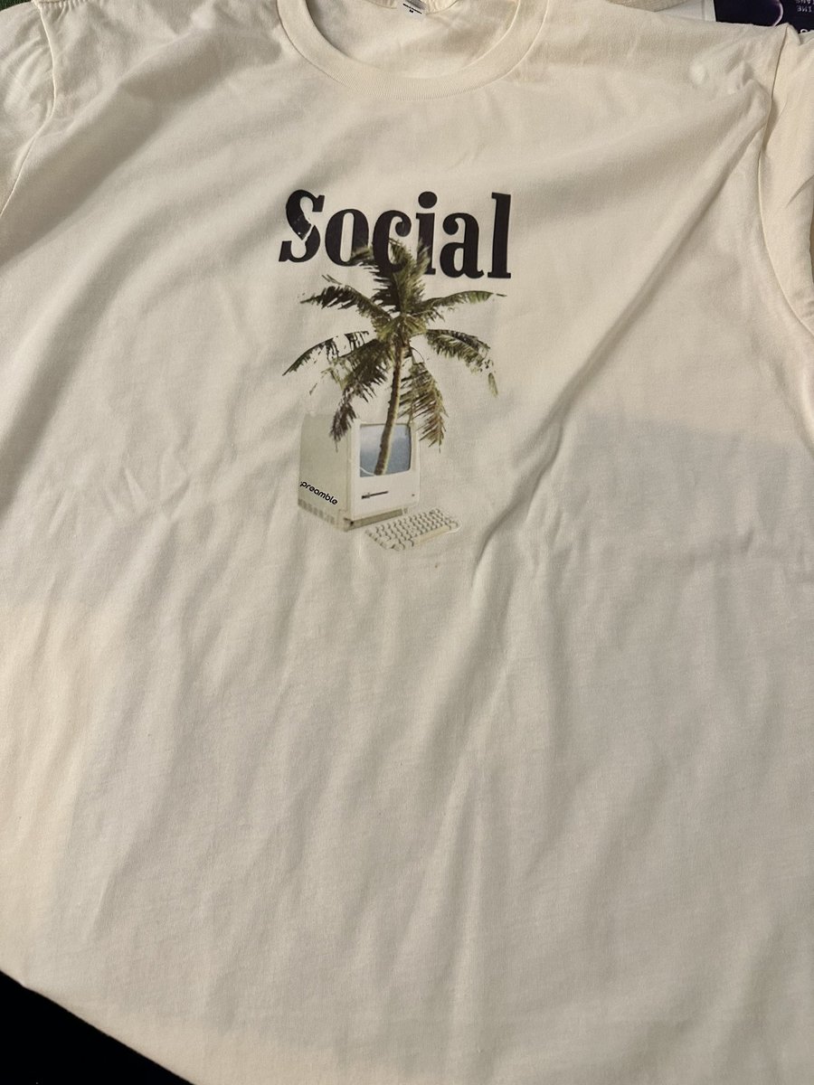 horatioecthomas's tweet image. The Really Social Social Club ushering in a new era of tech swag #miamihackweek