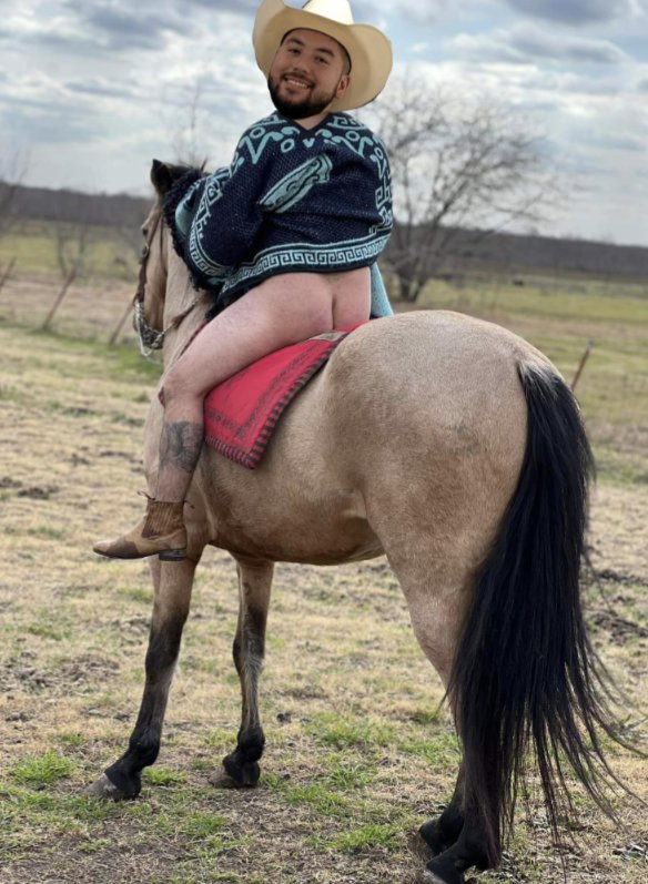 DamianB_'s tweet photo. Omw to the old town road. https://t.co/tP4JIM9Uat