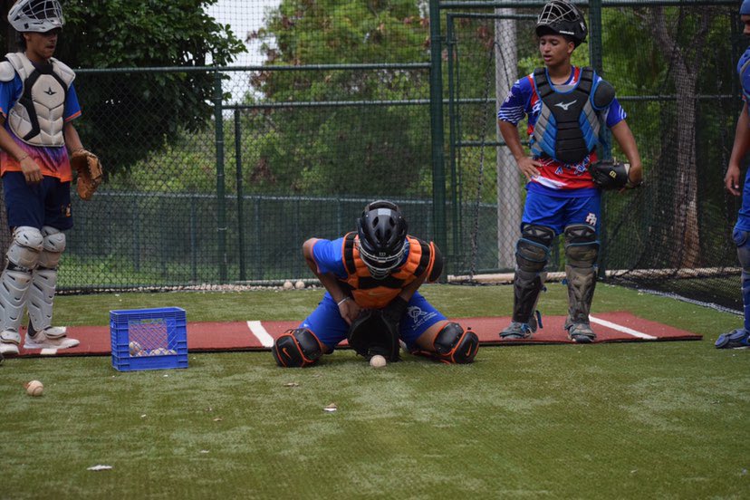 Coco5176772554's tweet image. Happy Catcher’s day to all my catchers #blessed #catcher #2024draft