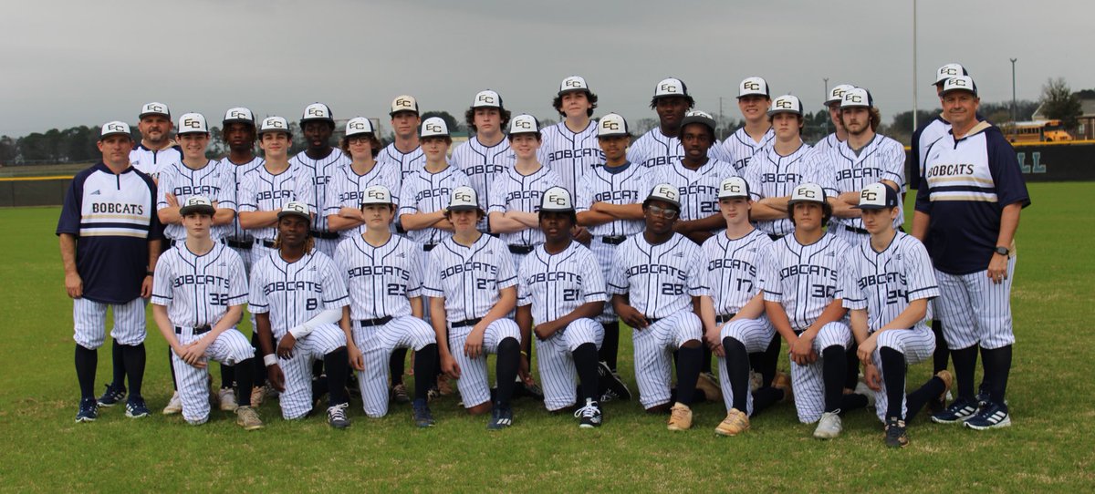 ECHSBaseball1's tweet photo. Bobcats looking good in the new @CBJ_Triton uni’s for picture day. https://t.co/uFcI5ywQf2