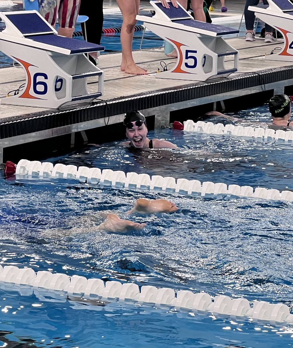 ⏱️RECORD BROKEN‼️

Elle Roberts breaks the 200 Free with a 1:59.85 tonight at Sectional Prelims‼️