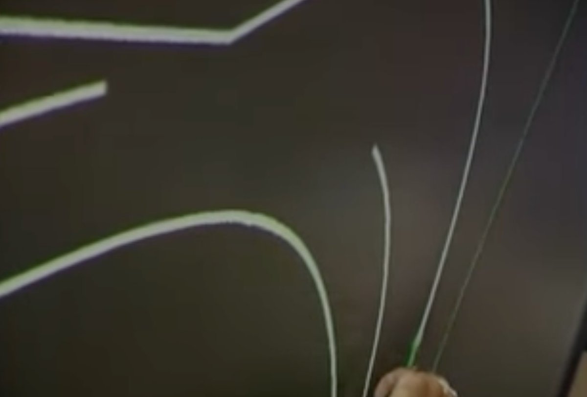 pier_dr's tweet photo. Bill Buxton drawing lines into a computer. Pretty good!
#interactiondesign #interactions #spatialinteractions #uxdesign #design
https://t.co/pIGNBHKr1e https://t.co/rvKsIxC0Ht