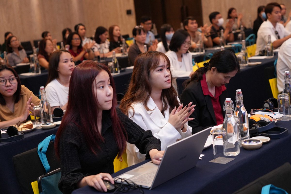 mpocHQ's tweet photo. HAPPENING NOW!
The Malaysian Sustainable Palm Oil for the Vietnamese Market seminar, organised by MPOC, is happening now in Ho Chi Minh City.
#MPOC #MSPO #malaysianpalmoil #sustainable #palmoil #oilpalm #Vietnam #malaysiansustainablepalmoil #redpalmoil #superfood #vietnamevent https://t.co/qlpY3ZLwig