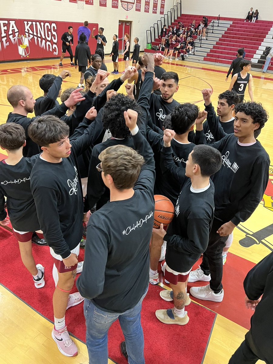 kofakingsbb's tweet photo. Kings with the 49-43 win against the Washington Rams! What a great way to celebrate our SENIORS!! #KingsRuleTheCourt @KofaAthletics https://t.co/IVsnVCmfAi