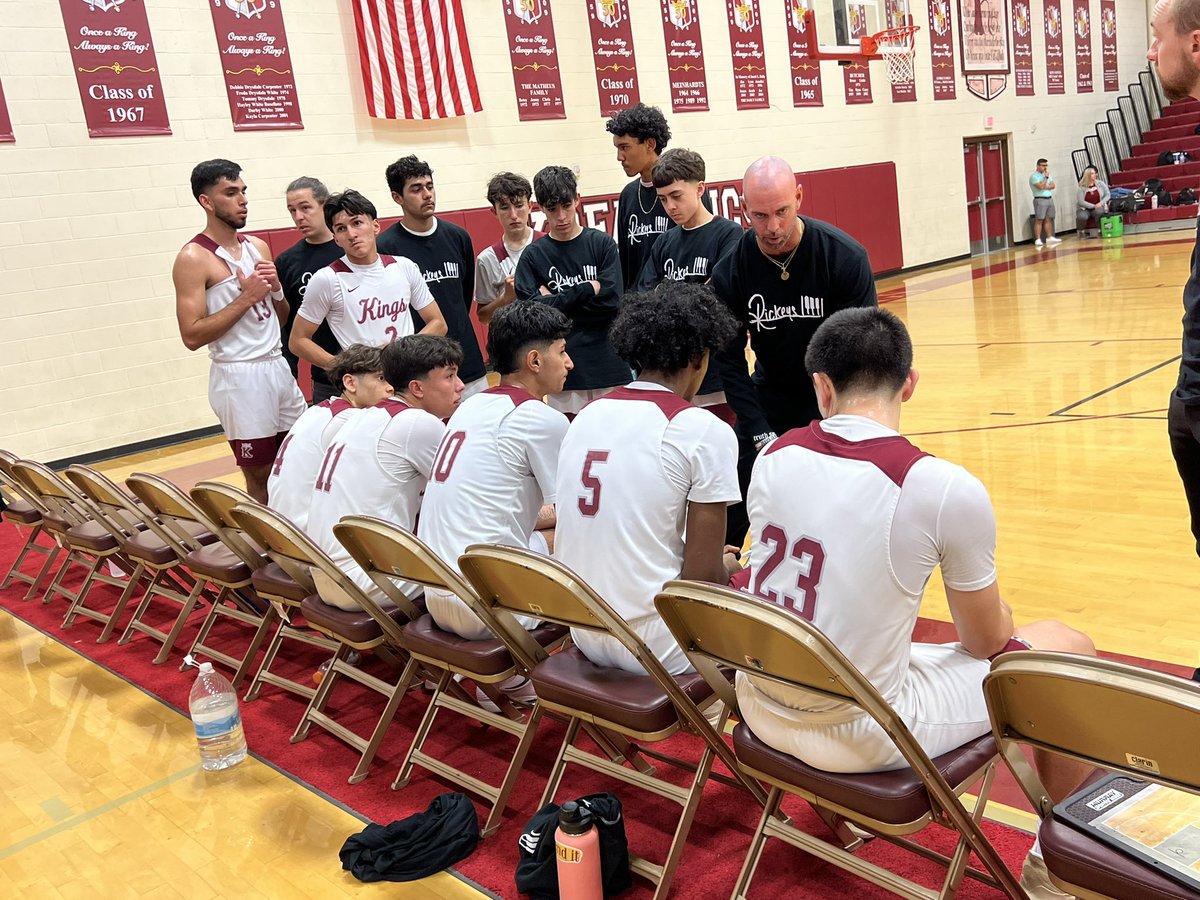 kofakingsbb's tweet photo. Kings with the 49-43 win against the Washington Rams! What a great way to celebrate our SENIORS!! #KingsRuleTheCourt @KofaAthletics https://t.co/IVsnVCmfAi