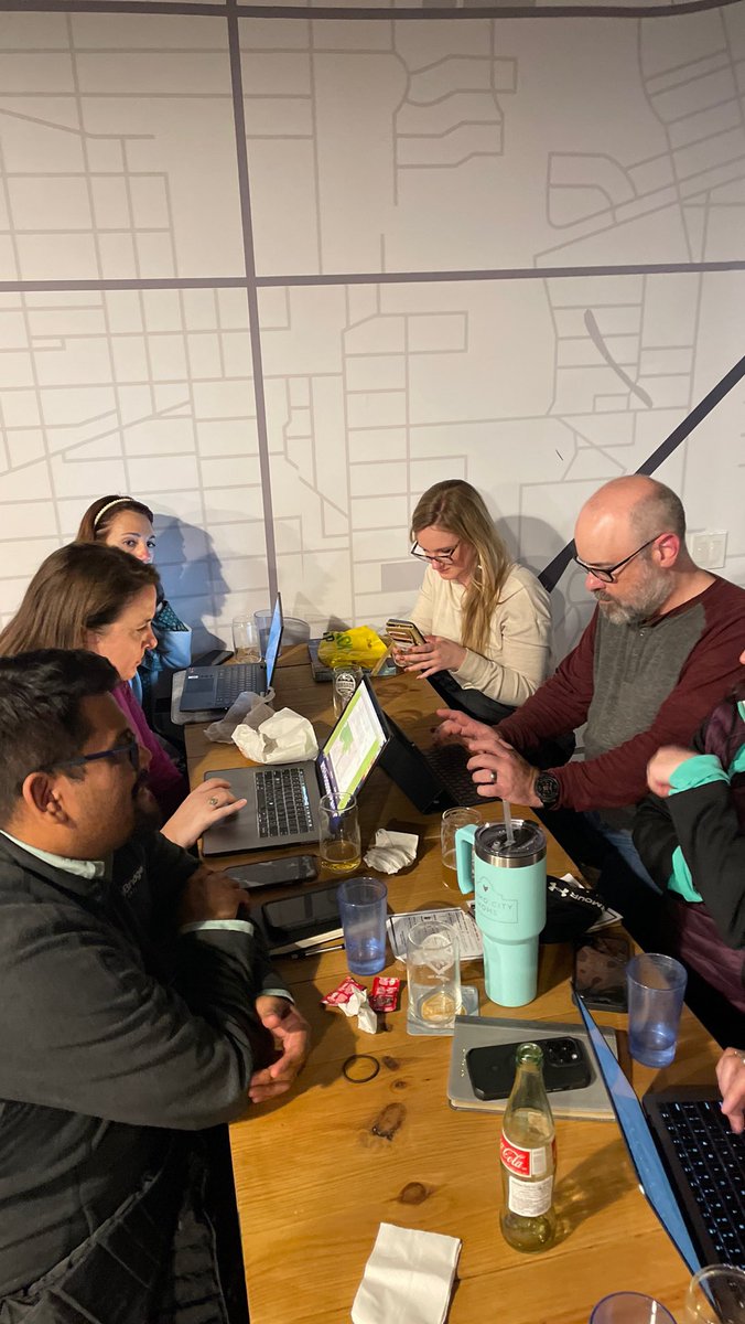 glennrevell's tweet photo. @LeadershipSA team #WoW deep in class day prep! #LSA47 @SAHispanicCC @sachamber https://t.co/Ac6vU9DIFG