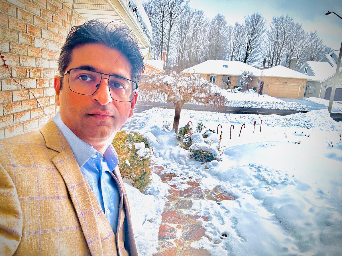 MDBhavesh's tweet image. Let's make some noise in Canada! Time to rock the business world &amp;amp; climb the ladder of success together🥳

#ClimbingTheLadder #BusinessRevolution #RockTheBusinessWorld #SuccessTogether