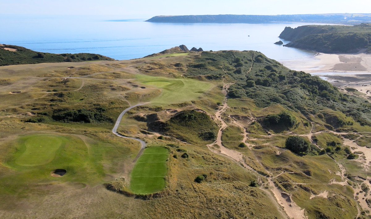 Our 13th Hole - The longest par 3 on the course that will require your Sunday best. 

Hitting the green is crucial, avoid the landing short of the green as you will find yourself with a tricky up and down for par.

#par3 #par3contest #golf