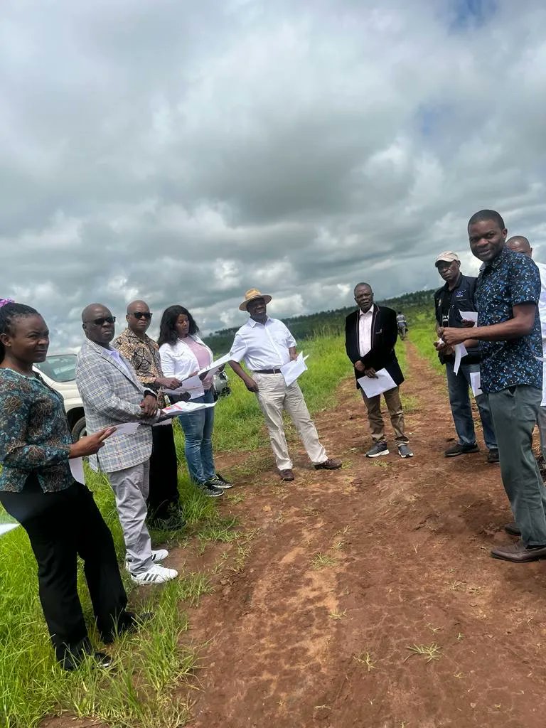 As the  Special Economic Zones (SEZ) are taking shape, Malawi Investment and Trade Centre  management saw it fit to take the  board of directors on a tour to CHIGUMULA one of the sites designated for special economic zones to appreciate the developments taking place at the site.