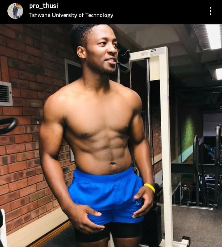 ElihlerhVilaka1's tweet photo. #Justice4NtokozoMayenziXaba
This is Ngcebo Thusi also know as
"Pro" who is originally from Newcastle (KwaZulu-Natal) but currently resides in Pretoria.Ngcebo was in a relationship with Mayenzi but broke up last year.
#TUTStudents #Justice4NtokozoMayenziXaba #EkhayaJunction https://t.co/P3W2Wt1x1p