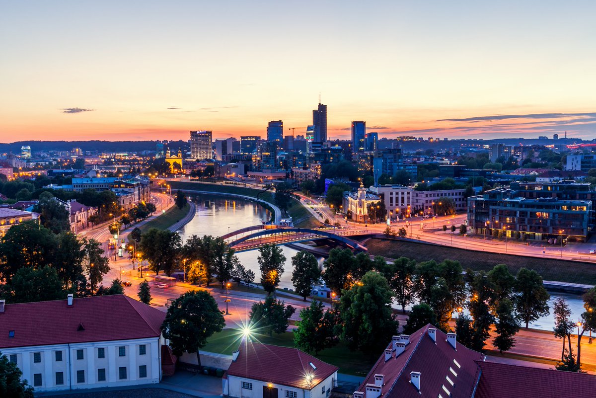EBRD's tweet photo. We invested record €358 million in the Baltic states in 2022. High figures driven by record €208 million annual investment in Lithuania

Investments supported development of capital markets and energy security in the region affected by the war on Ukraine
https://t.co/TbwLKA7FJO https://t.co/B9mz7rpC0O